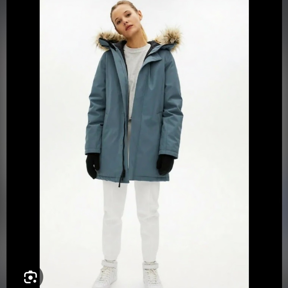 Aritzia TNA Haven Parka